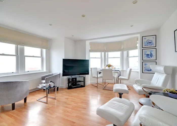 2 Bed In Oc-w408