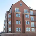 2 Bed In Oc-w408 Whitby