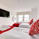 Apartment 2 Bed In Oc-w408