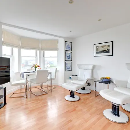2 Bed In Oc-w408
